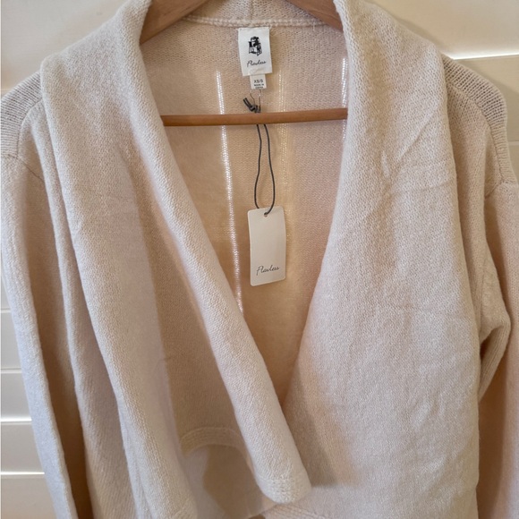 New with tags. VICI Fireside long cardigan in oatmeal - Picture 6 of 10